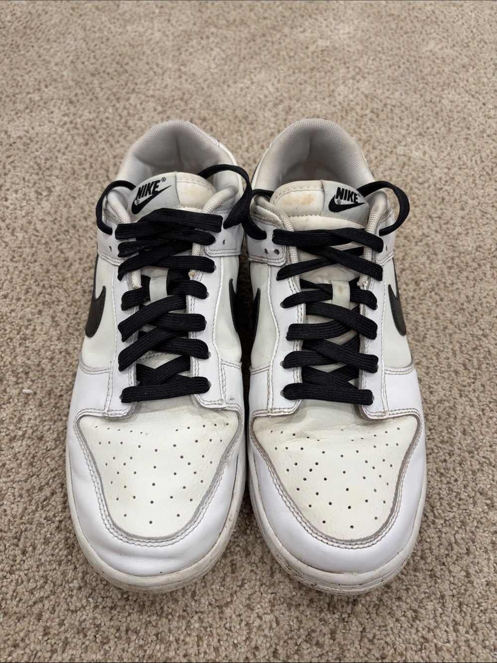 Nike Men’s Low-Top 9 1/2 Sneakers in White and Black